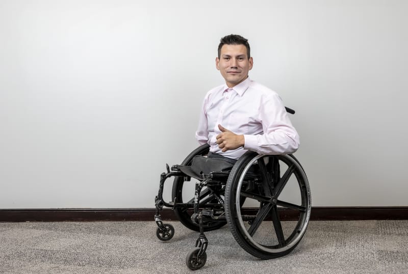 https://cdn.modyo.cloud/uploads/de66a8ec-2468-4376-9dcd-d8e72beda069/original/BancoSol_Agencia_BancoSol-5233.jpg